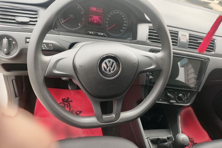 Used Volkswagen Santana 2016 1.4L Manual Fashion Edition
