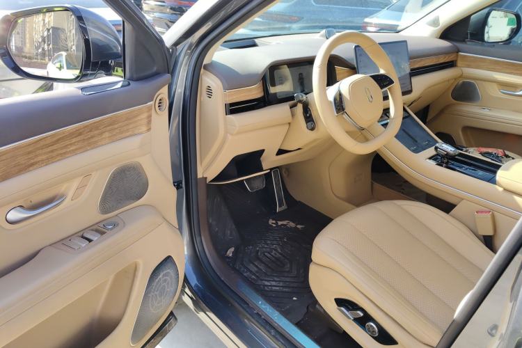 Used Hima AITO M7 2024 1.5T Rear-Drive Plus Version 5 Seats
