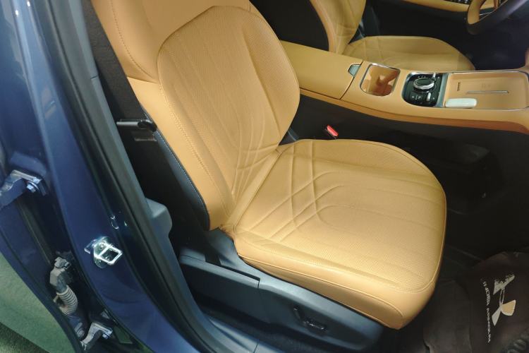 Used Geely Galaxy Galaxy Xingjian 7 EM-i 2025 120km Flagship Edition
