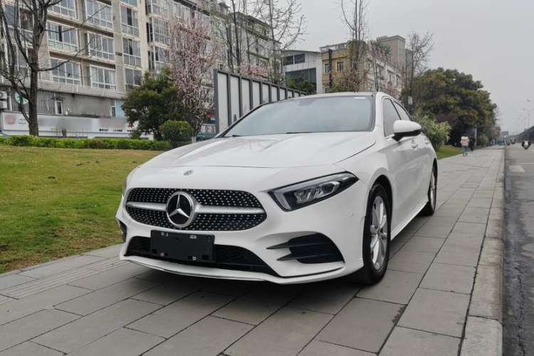 Used Mercedes-Benz A-Class 2022 Restyled A 200 L Sport Sedan Fashion Version
