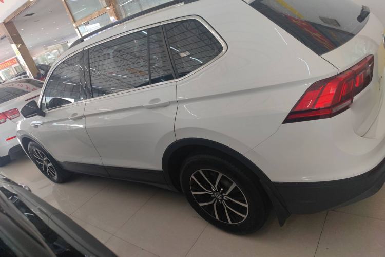 Used Volkswagen Tiguan L 2017 330TSI Automatic Two-Wheel Drive Luxury Edition
