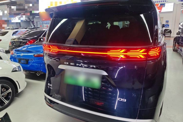 Used Denza D9 2022 EV 600 Four-Wheel Drive Flagship Model