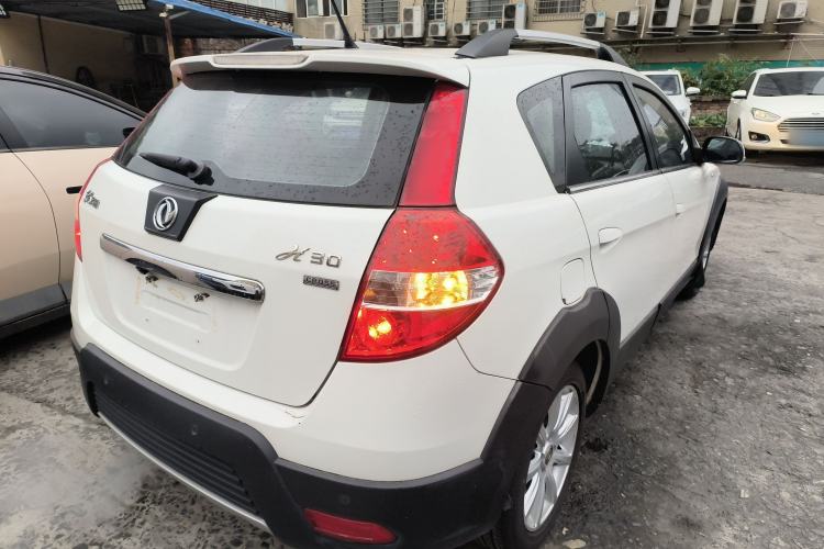 Used Dongfeng Aeolus H30 2013 CROSS 1.5L Automatic Luxury Model
