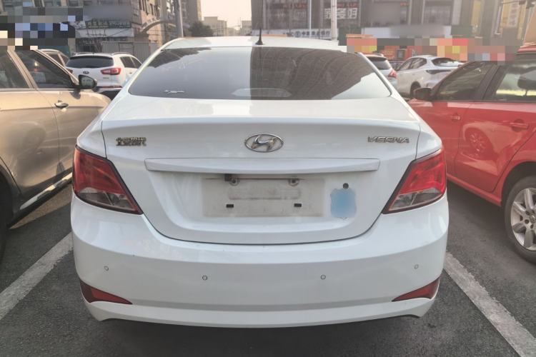 Used Hyundai Verna 2014 1.4L Manual Smart GLS Trim
