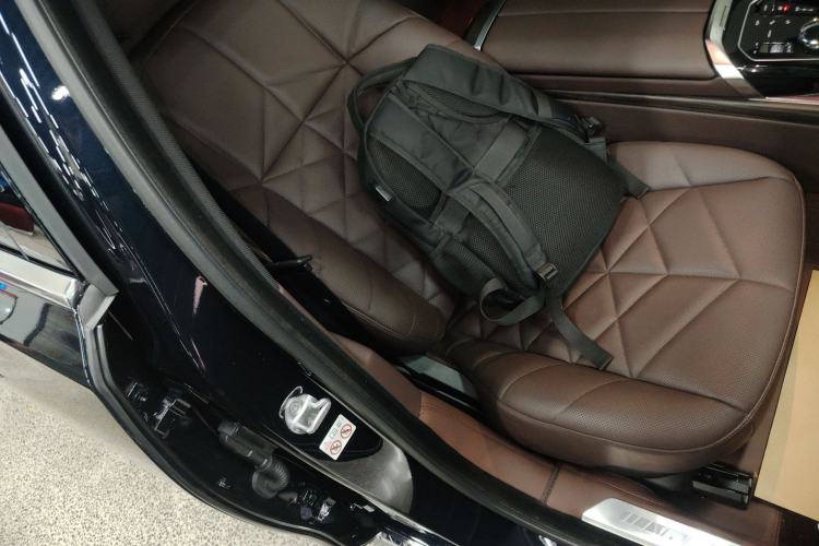 Used BMW 7 Series 2023 735Li M Sport Package