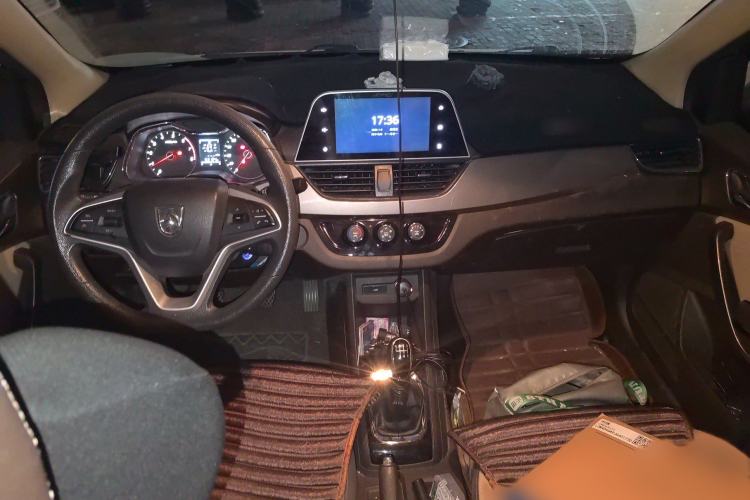 Used Baojun 310W 2017 1.5L Manual Fashion Model China V
