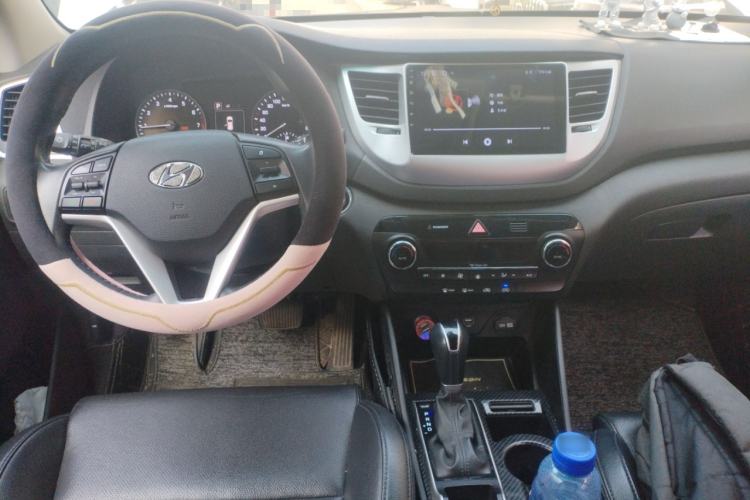 Used Hyundai Tucson 2015 1.6T Dual-Clutch Two-Wheel-Drive Smart Model
