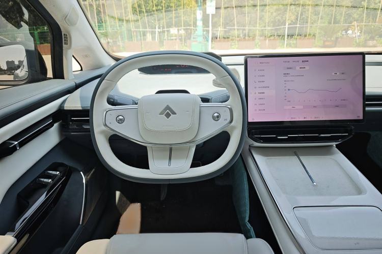 Used  GT 2023 710 Rear-Drive Ultra-Charging Version
