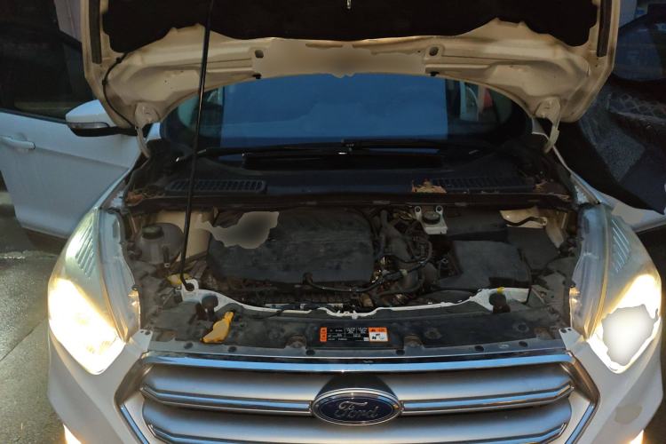 Used Ford Kuga 2017 EcoBoost 180 Two-Wheel-Drive Tiger Leap Model
