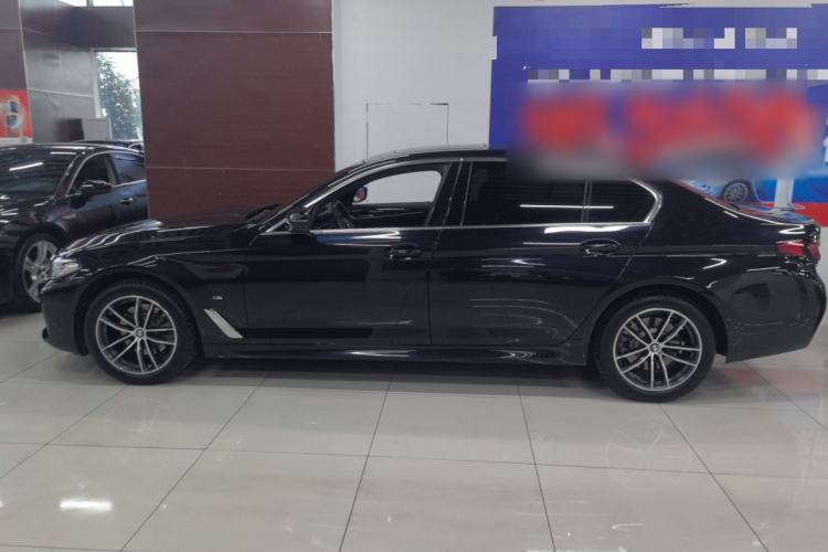Used BMW 5 Series 2022 Second Facelift 525Li M Sport Package
