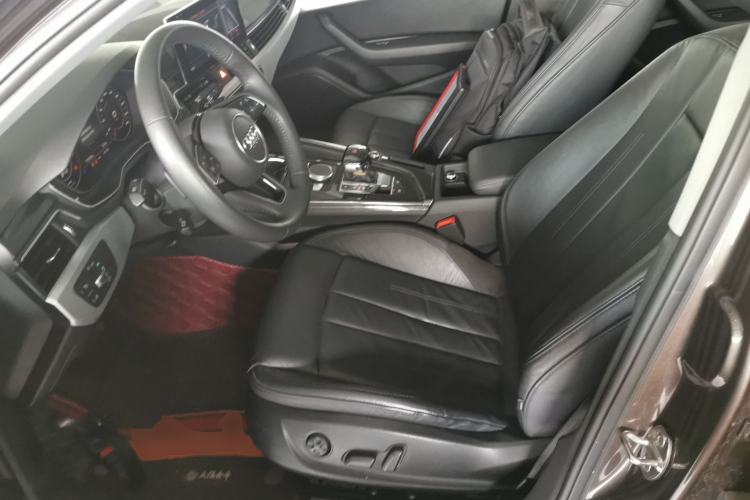 Used Audi A4L 2019 40 TFSI Fashion Edition China VI Emission Standard