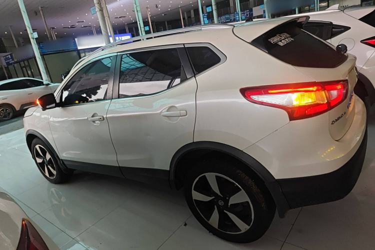 Used Nissan Qashqai 2016 2.0L CVT Luxury Edition
