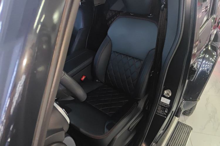 Used Beijing Auto BJ40 2021 2.0D Automatic Four-Wheel Drive Blade Hero Edition Pioneer Model
