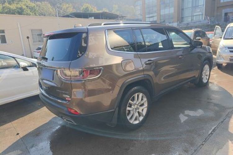 Used  Commander 2018 2.0T Two-Wheel Drive Enjoy Edition China V