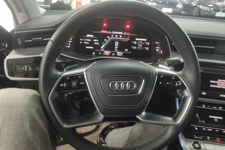 Used Audi A7L 2024 45 TFSI quattro Luxury Edition

