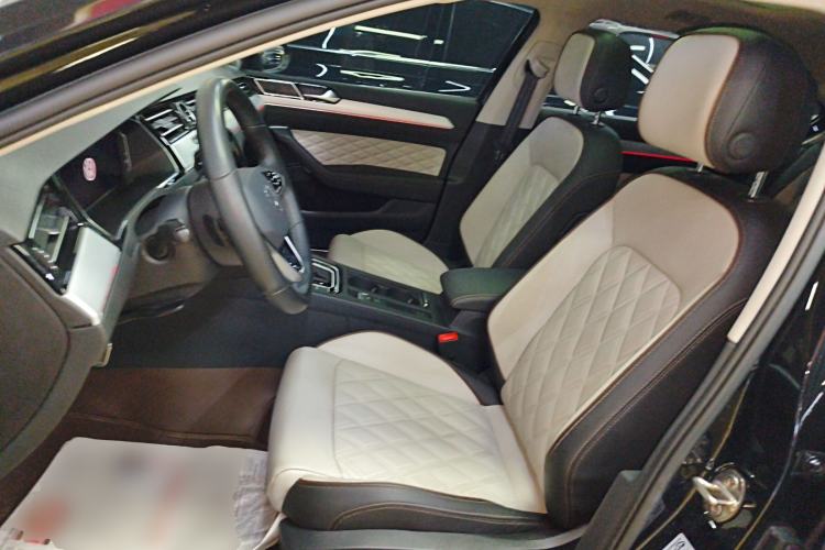 Used Volkswagen Magotan 2023 2 Million Units Commemorative Edition 330TSI DSG Luxury Version
