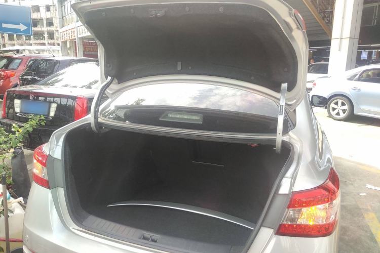 Used Nissan Sylphy 2014 1.6XV CVT Deluxe Edition
