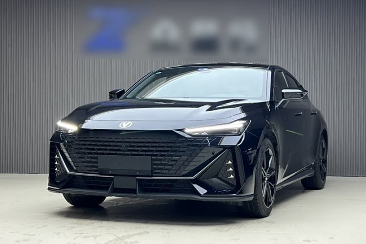 Used Changan UNI-V 2023 1.5T Prestige Model
