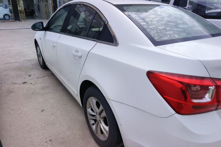 Used Chevrolet Cruze 2015 1.5L Classic SE MT
