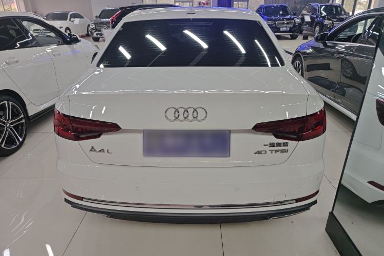 Used Audi A4L 2019 40 TFSI Ambition China VI
