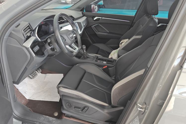 Used Audi Q3 2024 35 TFSI Fashion Dynamic Edition
