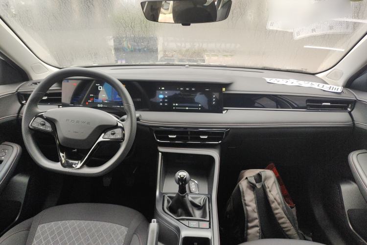 Used Roewe i5 2023 1.5L Manual Comfort Edition
