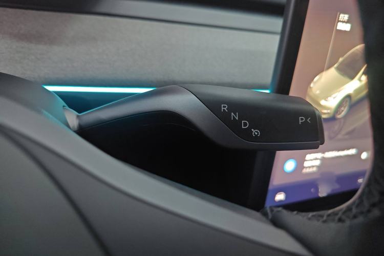 Used Tesla Model Y 2024 Rear-Wheel-Drive Version
