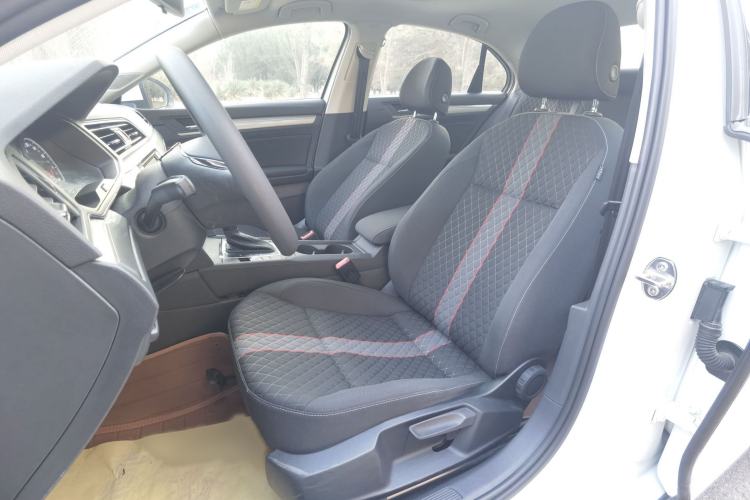 Used Volkswagen Lamando 2019 230TSI DSG Fashion Edition China V Standard