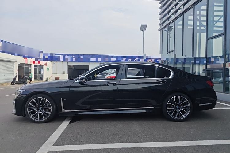 Used BMW 7 Series 2021 740Li Leading Model M Sport Package
