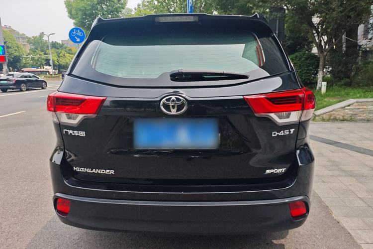 Used Toyota Highlander 2018 2.0T Two-Wheel Drive Luxury Edition 7 Seats China VI Standard

