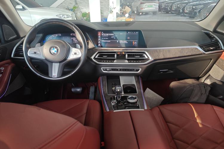 Used BMW X5 2022 Restyled xDrive 30Li Luxury Version M Sport Package