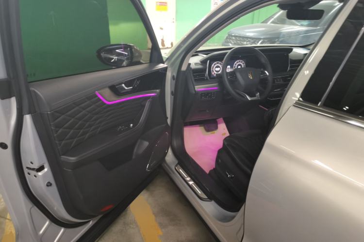 Used Hongqi HS5 2022 Facelifted Version 2.0T Smart Connect Flagship All-Wheel-Drive Edition
