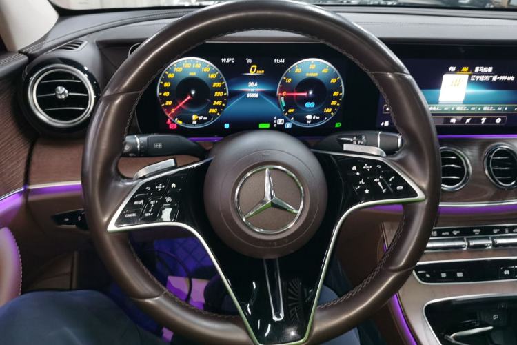 Used Mercedes-Benz E-Class New Energy 2022 Facelift E 350 e L Plug-in Hybrid Sedan
