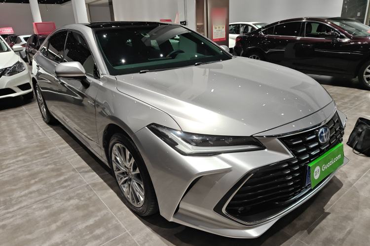 Used Toyota Avalon 2022 Dual-Engine 2.5L XLE Premium Edition
