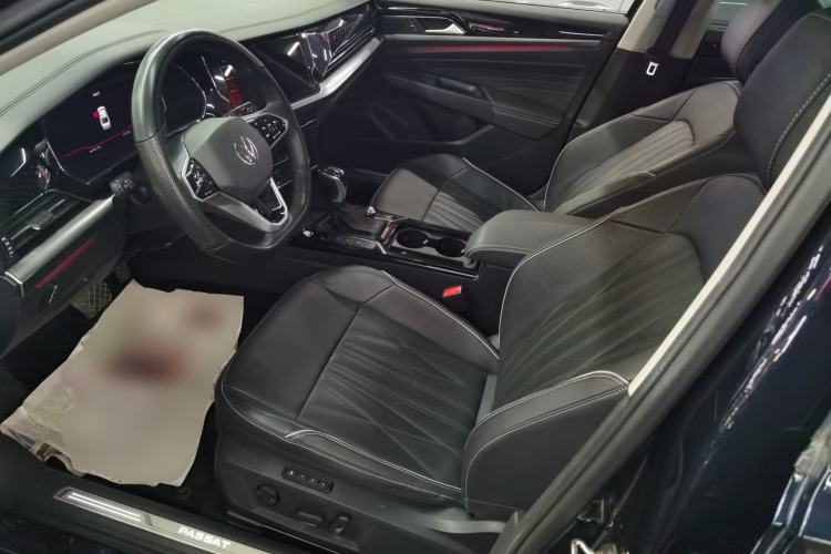 Used Volkswagen Passat 2023 Facelift 330TSI Luxury Edition
