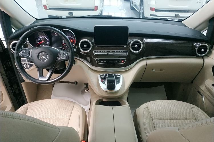Used Mercedes-Benz V-Class 2017 V 260 L Prestige Extended Edition