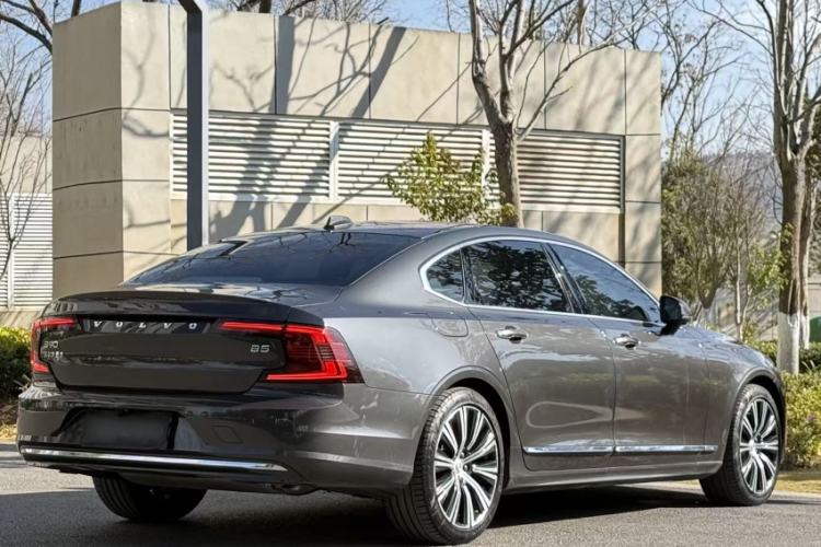 Used Volvo S90 2022 B5 Zhiyuan Luxury Edition