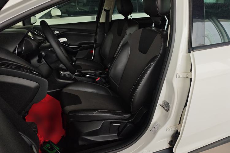 Used Ford Focus 2012 Sedan 1.6L Manual Fashion Edition
