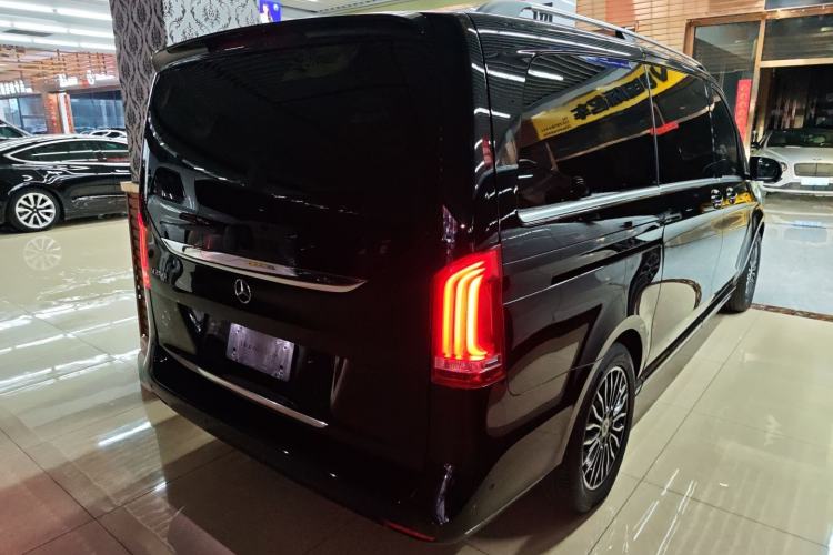 Used Mercedes-Benz V-Class 2018 V 260 Prestige Edition China VI
