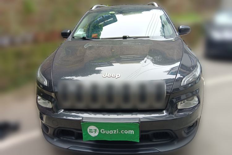 Used  Cherokee 2016 2.4L Leading Edition