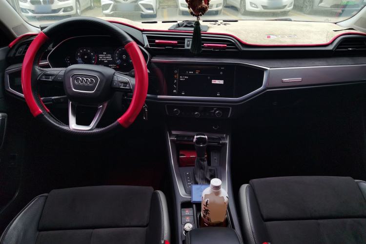 Used Audi Q3 2019 35 TFSI Advanced Dynamic Edition
