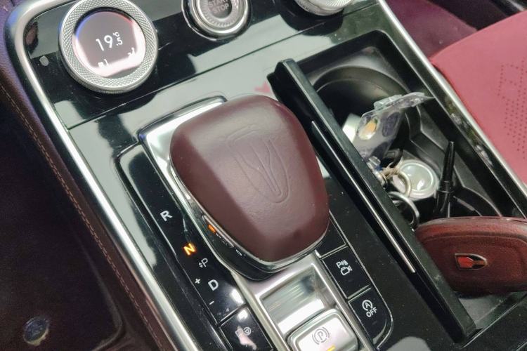 Used Hongqi H9 2020 2.0T Smart Connect Flagship Edition
