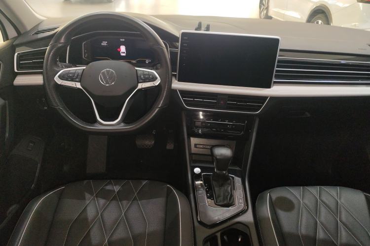 Used Volkswagen Tiguan L 2024 300TSI Automatic Two-Wheel Drive Smart Edition
