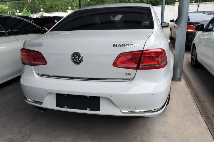 Used Volkswagen Magotan 2015 Revised Version 2.0 TSI Luxury Edition
