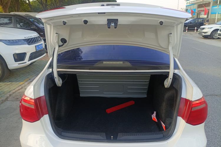 Used Volkswagen Jetta 2015 Value Edition 1.6L Automatic Fashion Version
