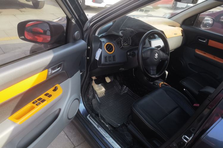 Used Suzuki Swift 2016 1.5L Automatic Fashionable Coolplay Edition
