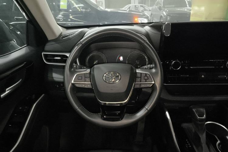 Used Toyota Highlander 2023 2.5L Smart Electric Hybrid Dual-Drive Prestige Version 7 Seats
