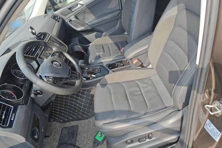 Used Volkswagen Tiguan L 2019 330TSI Automatic Two-Wheel Drive Smart Luxury Version China V Emission Standard