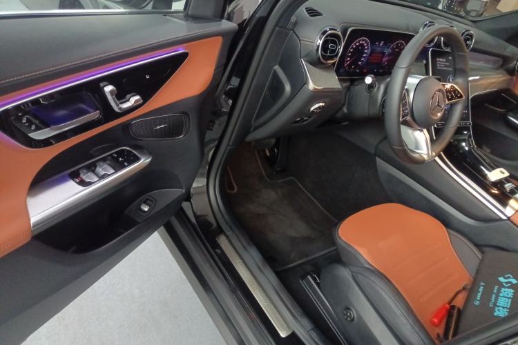 Used Mercedes-Benz GLC 2024 GLC 260 L 4MATIC Dynamic Edition 5-seater