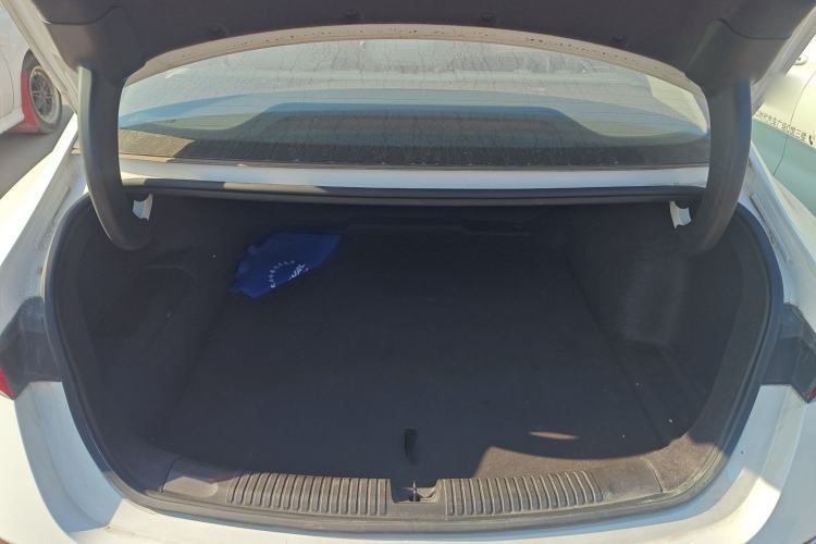 Used Roewe D7 2023 DMH 125km Flagship Edition
